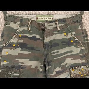 Miss me low rise camouflage pants